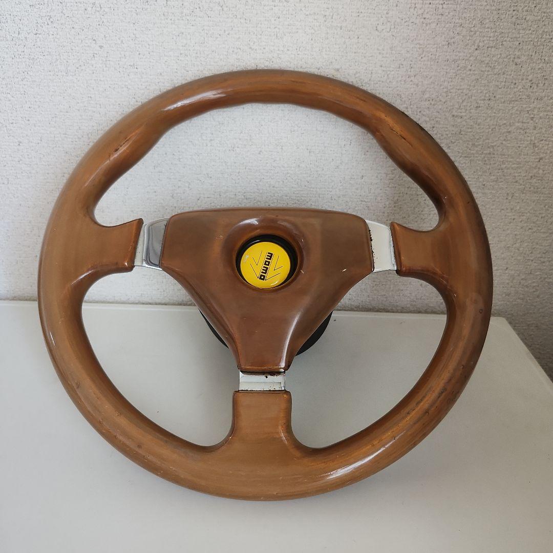 MOMO.ウッド スポーツスタイル ステアリング