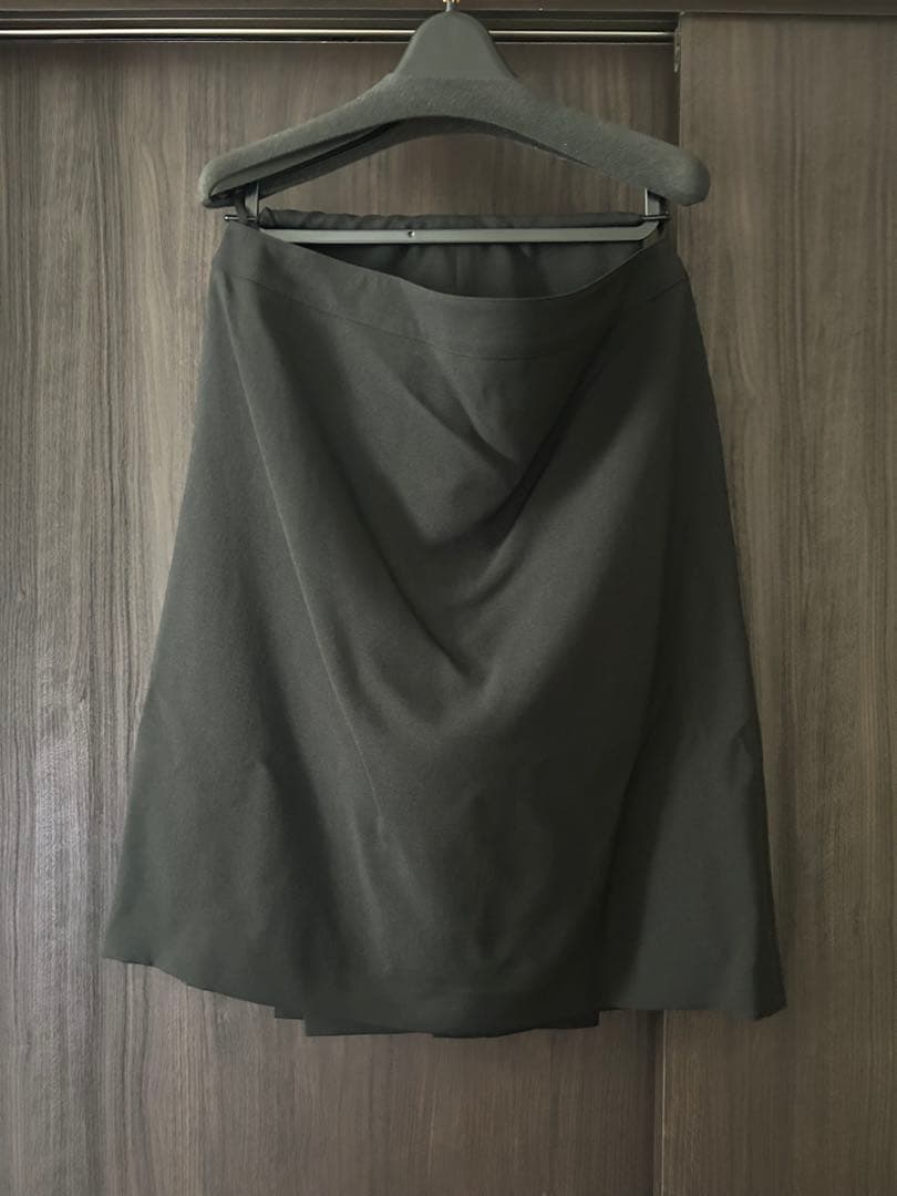 （新品タグ付き）ビジネススーツ3点セット 少し大きめサイズ