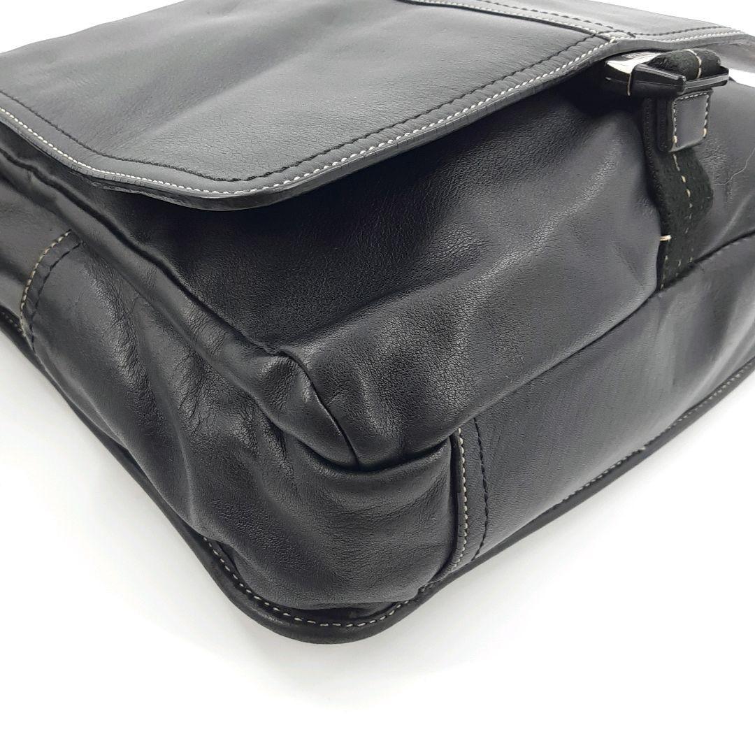 【極美品】コーチ　メッセンジャーバッグ　オールレザー　ブラック　F70105