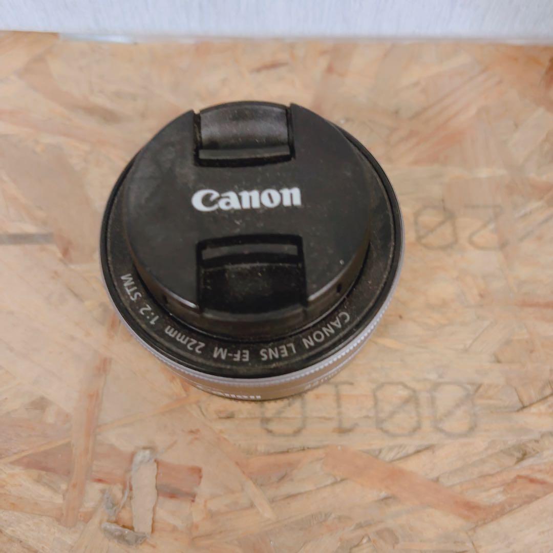 軽い・明るい・寄れるCanon EF-M 22mm F2 STM 単焦点レンズ
