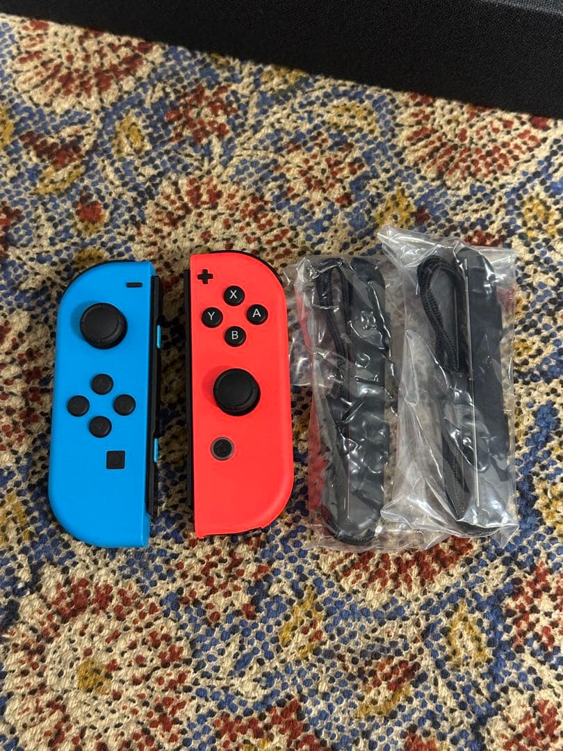 ニンテンドースイッチネオンブルーネオンレッド本体