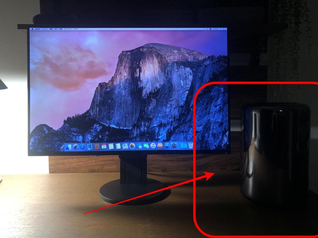 Mac Pro 2013 ジャンク品 (PC本体のみ、モニターは付属しません)