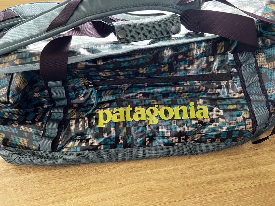 patagonia ブラックホールダッフル 55L