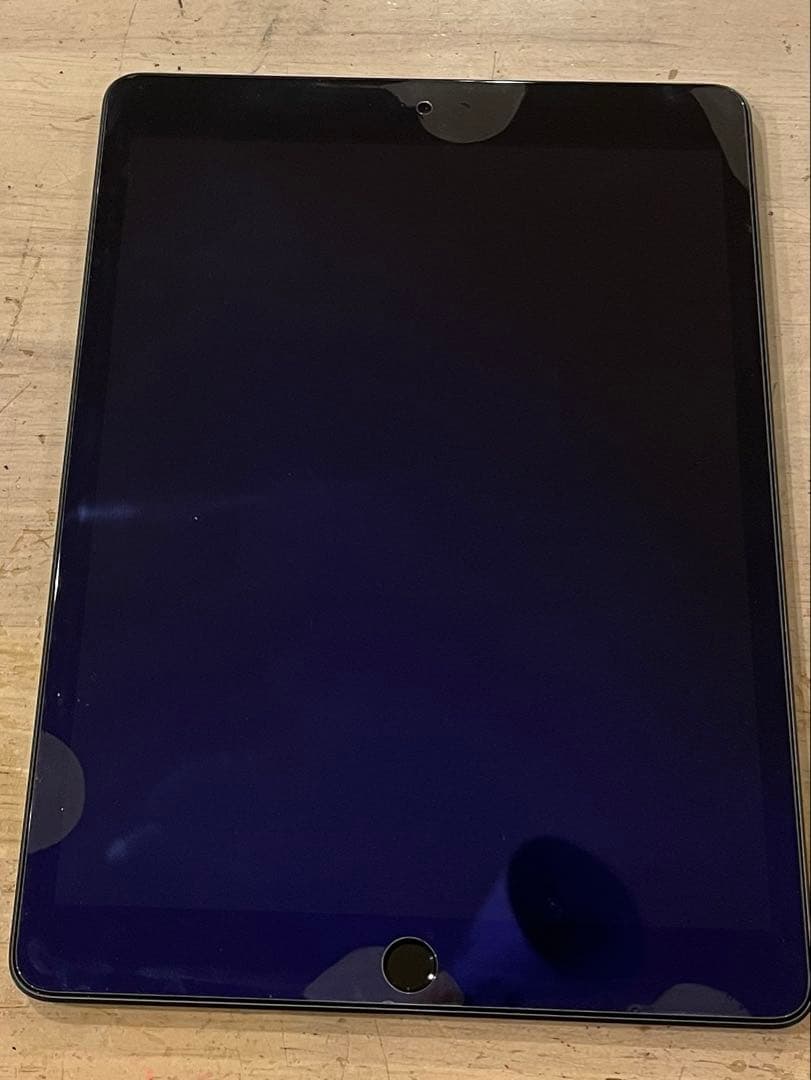 iPad 本体　第9世代　64GB