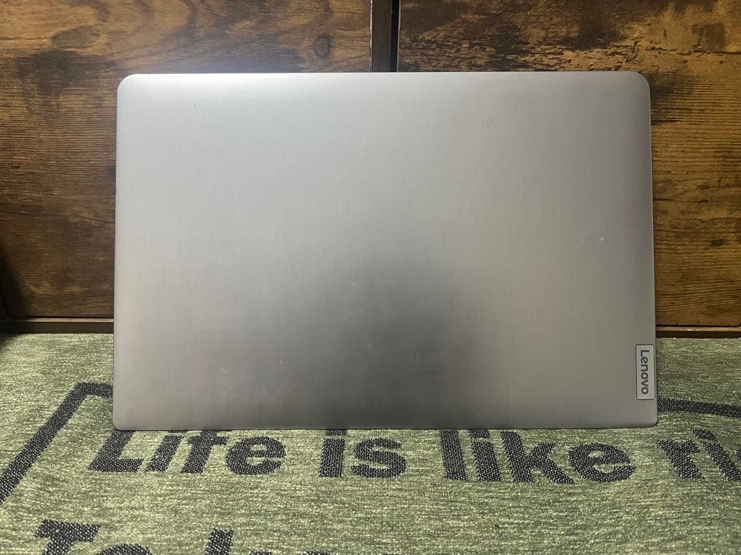 Lenovo ノートパソコン