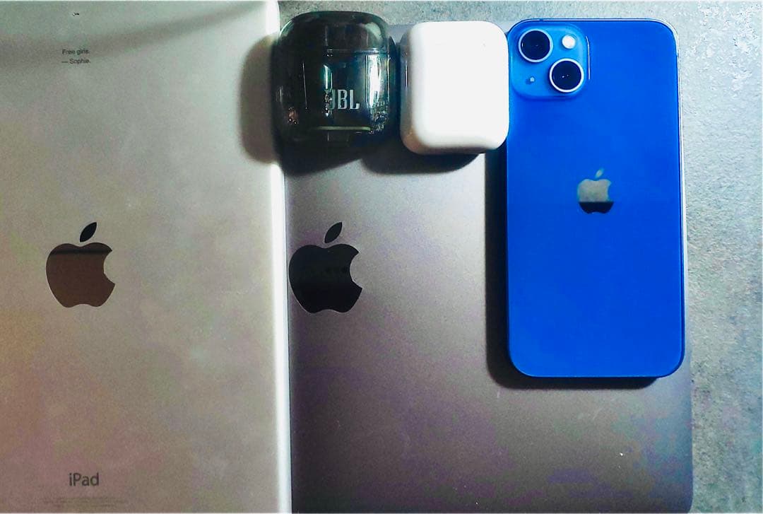 MacBook本体 2021MacBookAir8+256