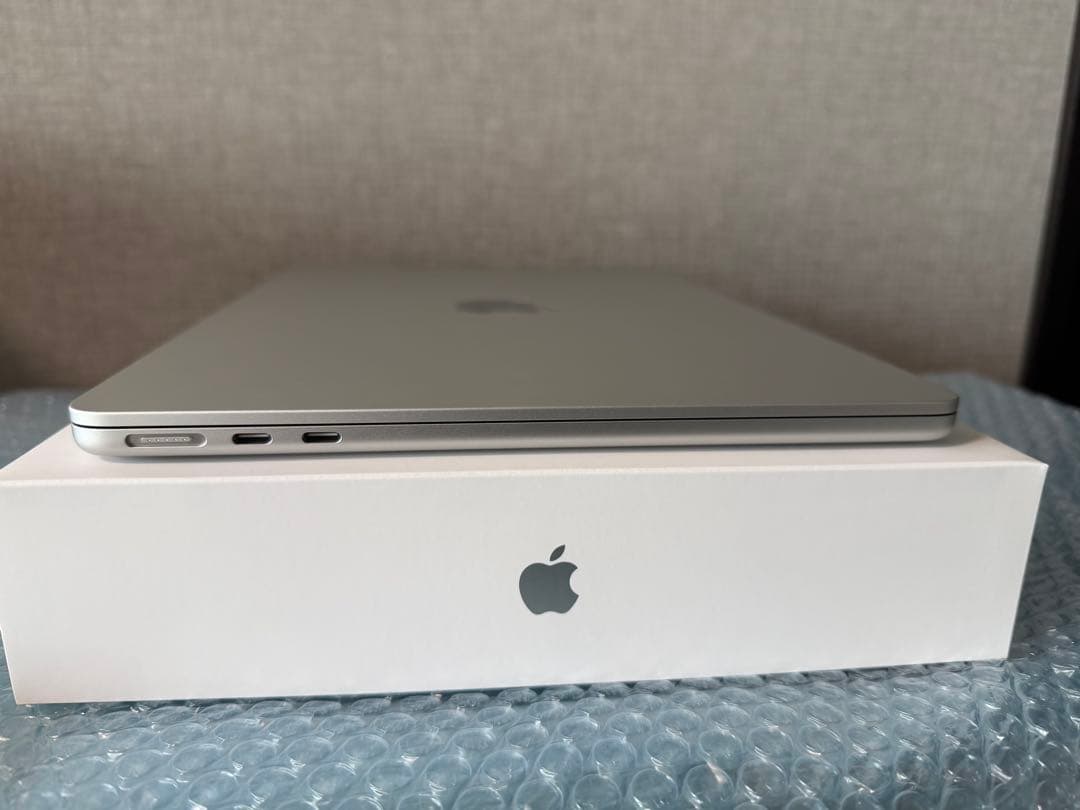 超美品！13 MacBook Air M4 16GB 256GBシルバー