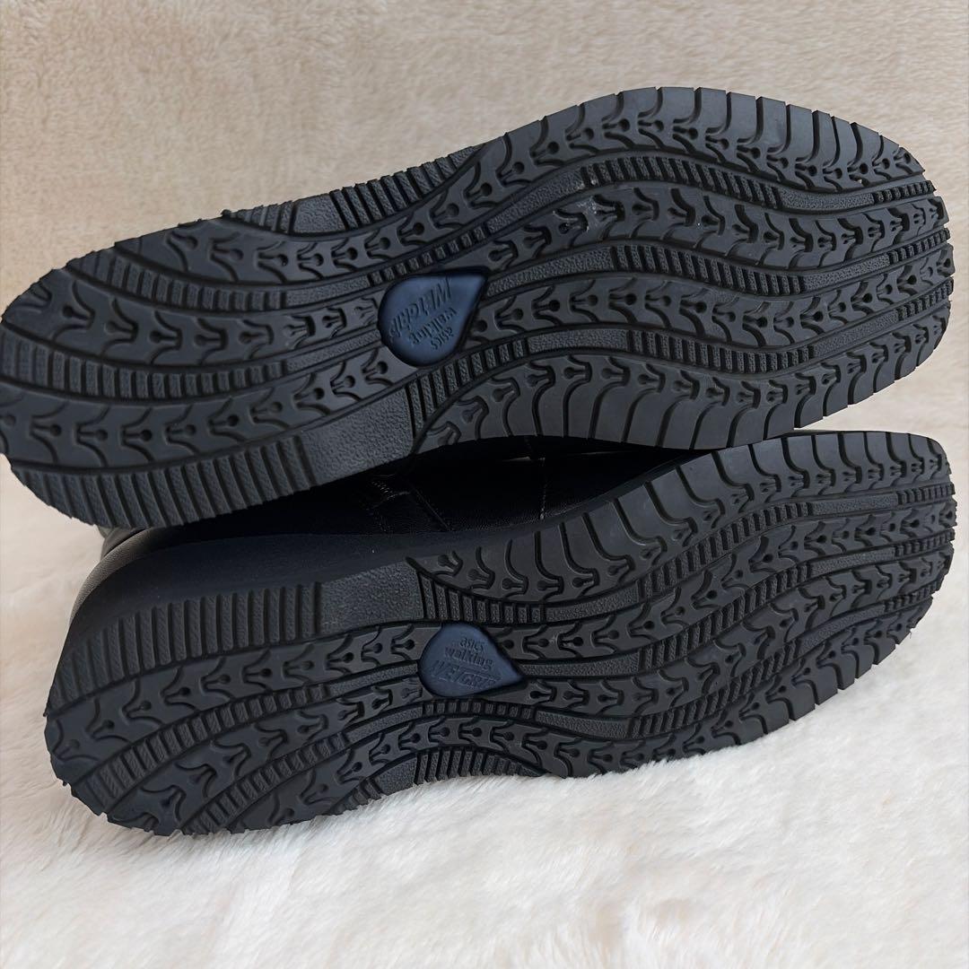 【ペダラ】23.5 アシックス ショートブーツ クロスベルト 黒 サイドジップ