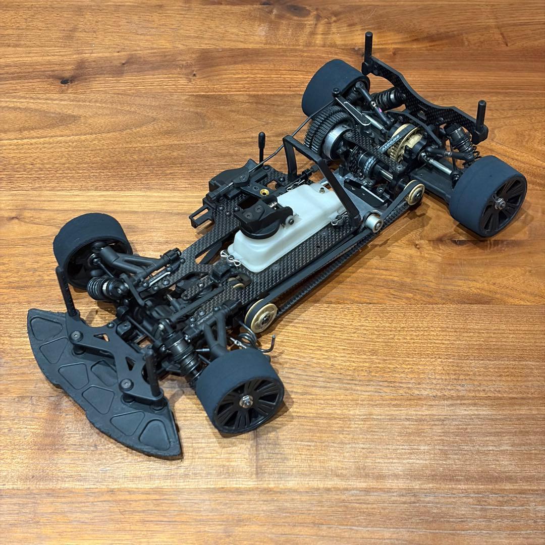 t*2様 INFINITY IF15 1/10GP ツーリングカーシャーシ