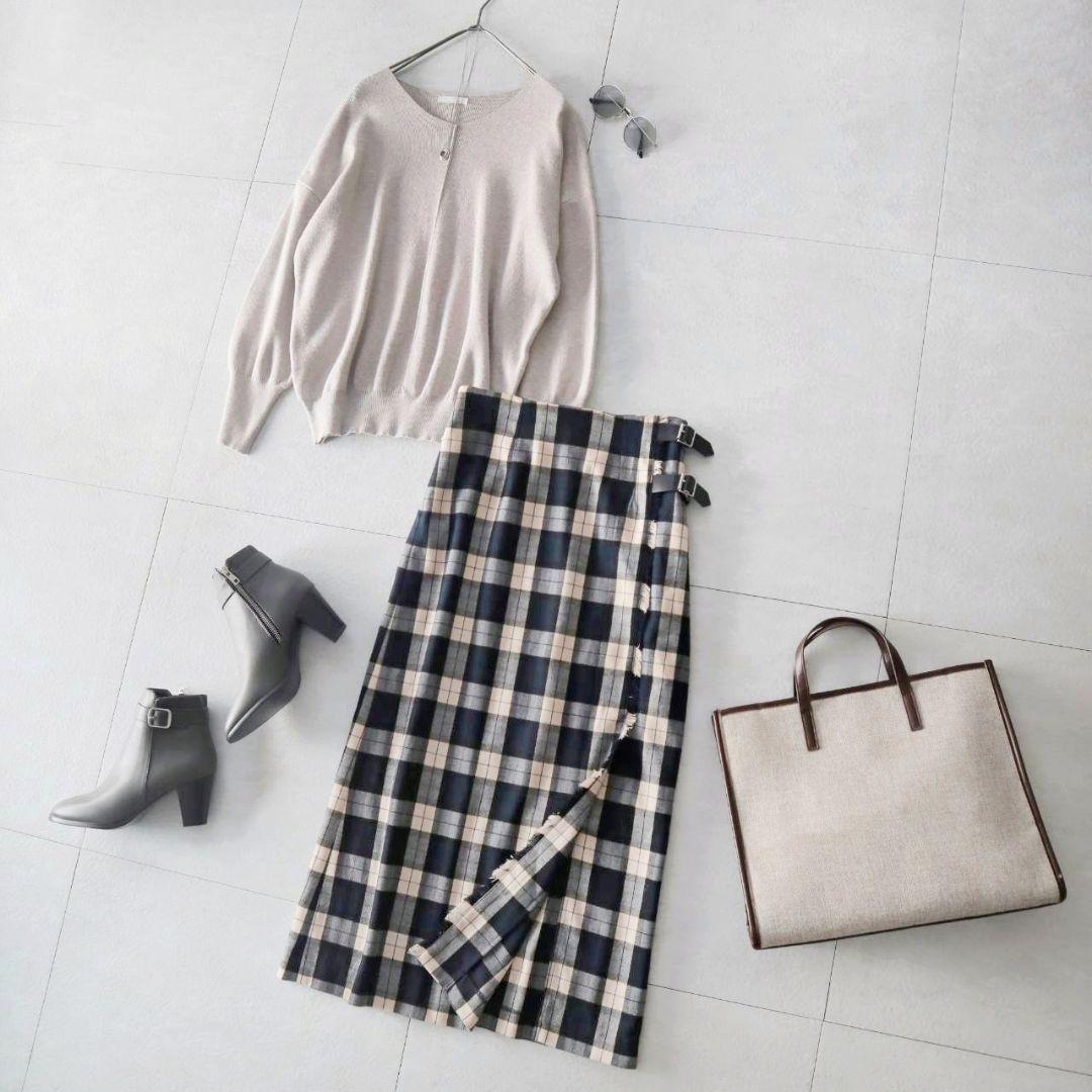 新品春色ブラックネイビーグレーアイボリーアーバンリサーチチェックペンシルスカート