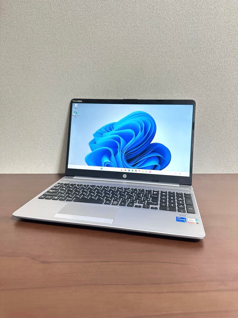 11世代 HpノートパソコンCorei5 メモリー16GB フルHD【初期状態】