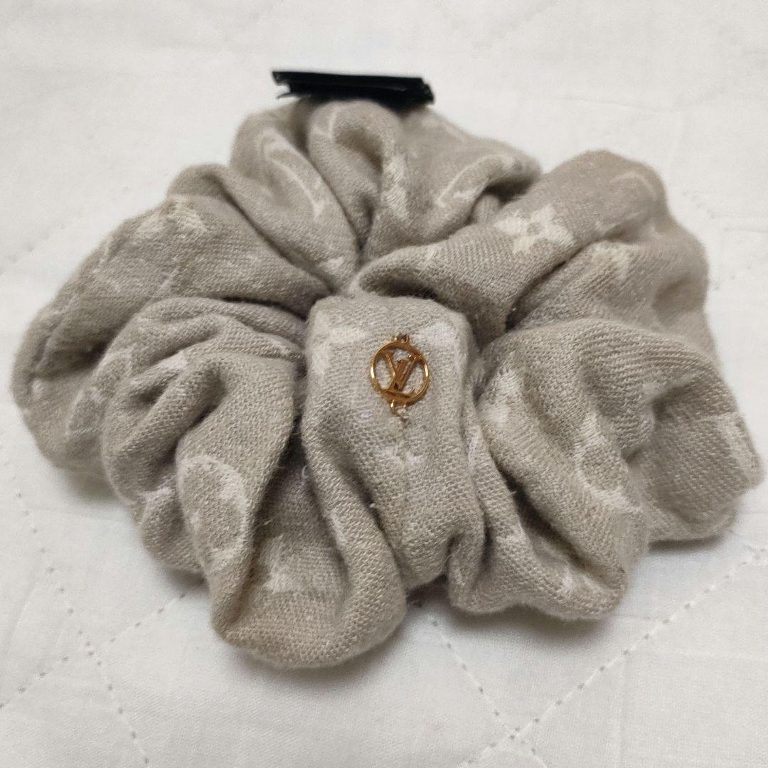 LOUIS VUITTON シュシュ モノグラム ジャカード M78235