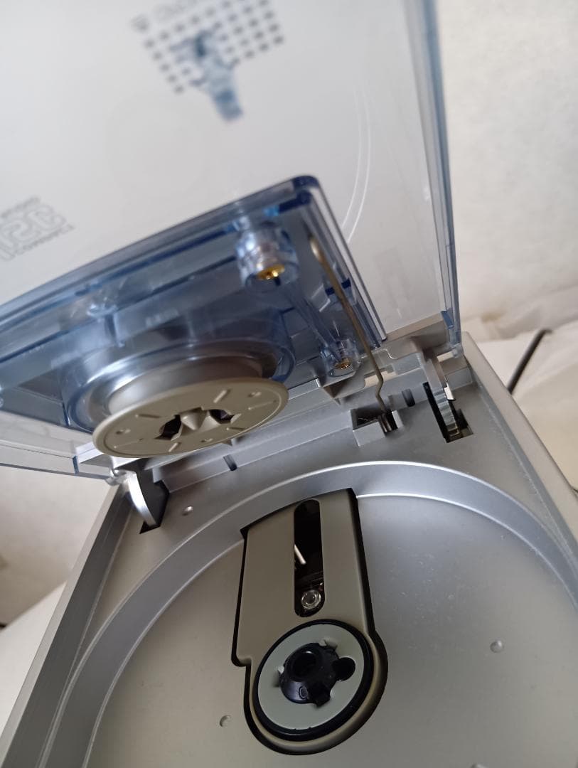 ☆ SANYO　☆ ミニコンポ CDプレーヤー・ラジオ・カセットデッキ ☆訳アリ