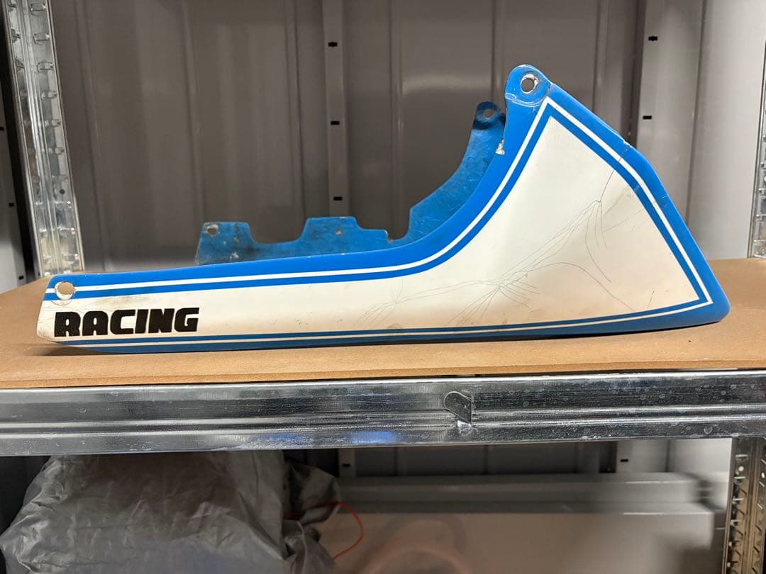 cbr400f サイドカバー アンダーカウル