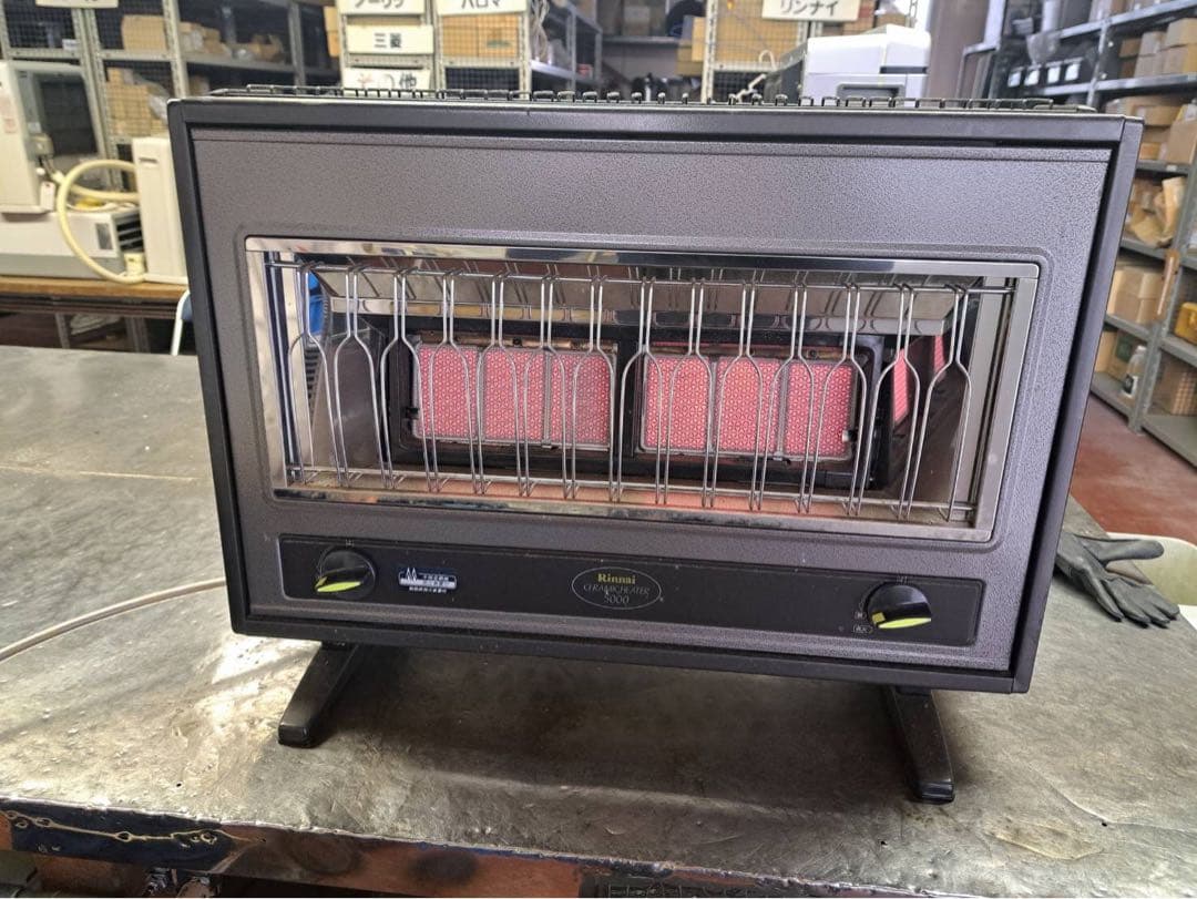 リンナイ㈱ CERAMIC HEATER5000 ガス赤外線ストーブ（中古品）