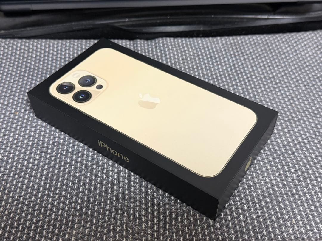 Apple iPhone 13 Pro Max ゴールド 本体 256MB