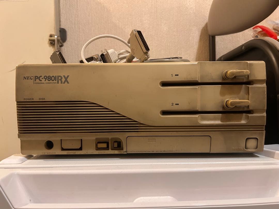 NEC PC-9801RX2 パーソナルコンピュータPC 本体 ケーブル4本付き