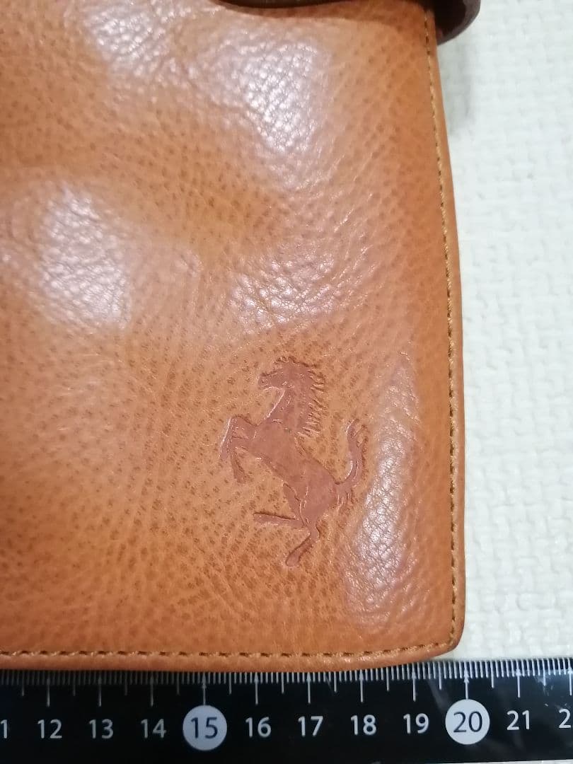 フェラーリ？　車検証　説明書　マニュアル入れ　レザー　革製