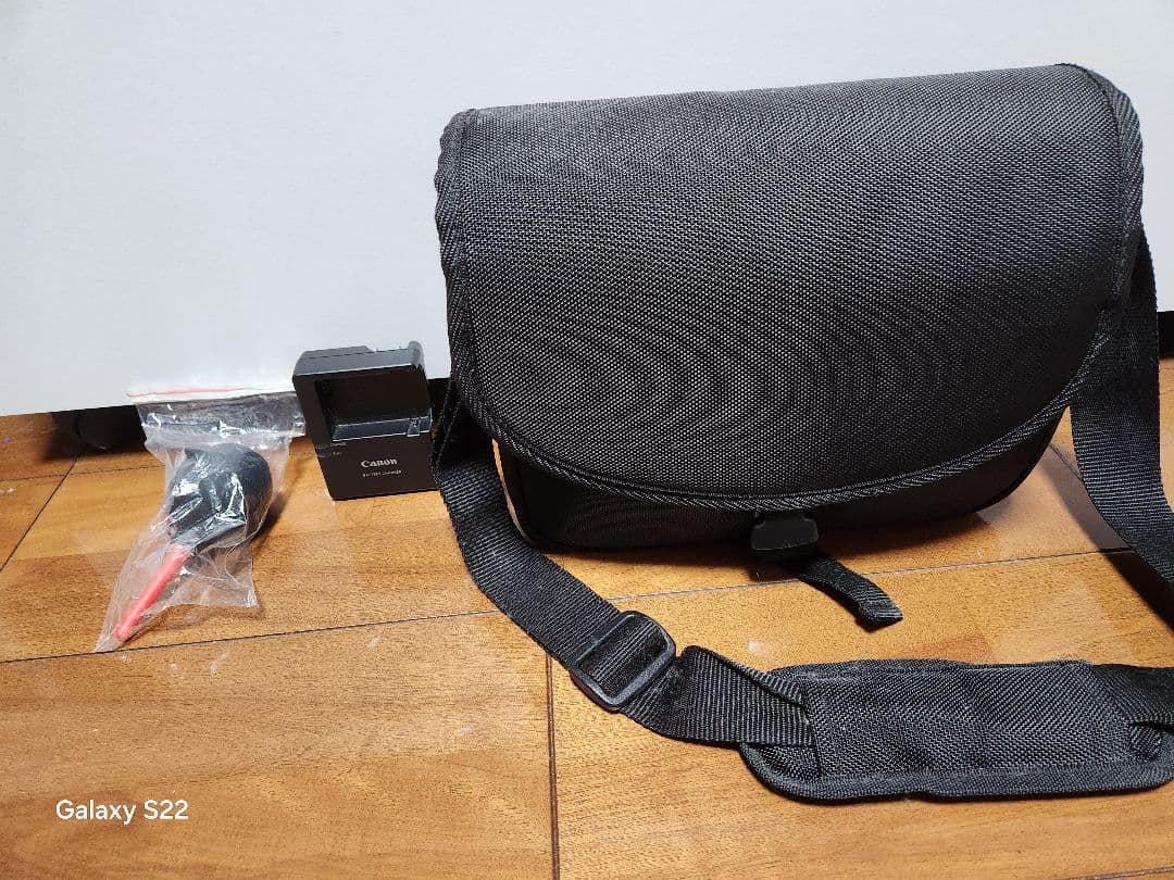 Canon キヤノン EOS Kiss X4　ダブルズームレンズキット