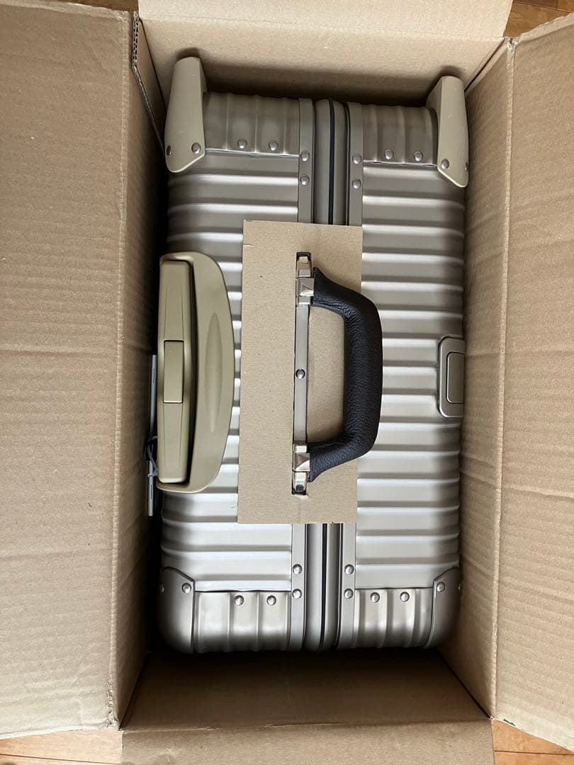 美品未使用★RIMOWA キャリーケース 63L