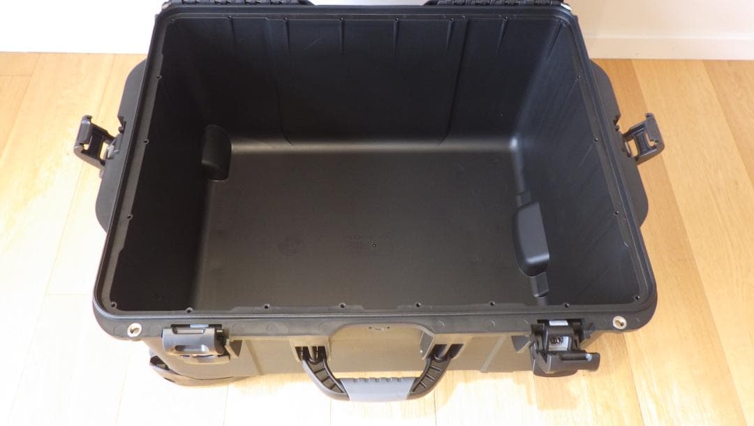 NANUK (ナヌーク) 906-0001 ブラック 防水・耐衝撃キャリーケース