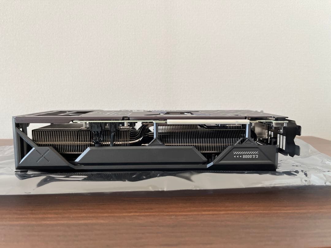 グラフィックボード・グラボ・ビデオカード ASUS TUF Gaming RTX 4070 Ti SUPER