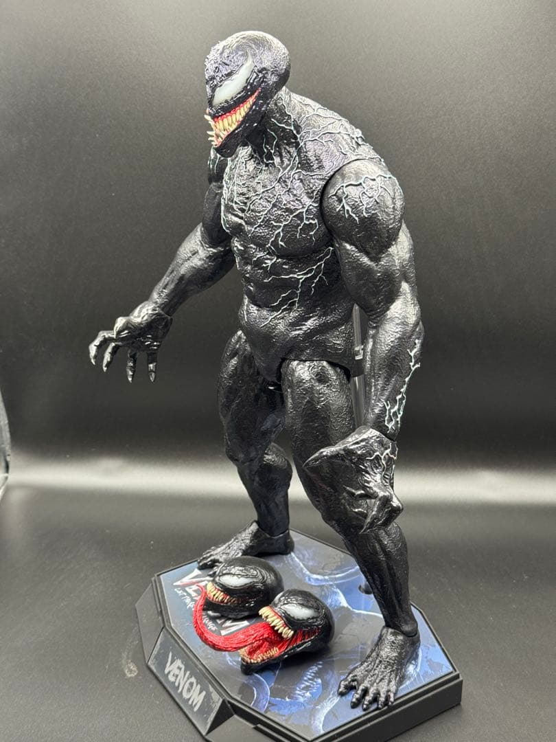 ホットトイズ ヴェノム：レット・ゼア・ビー・カーネイジ