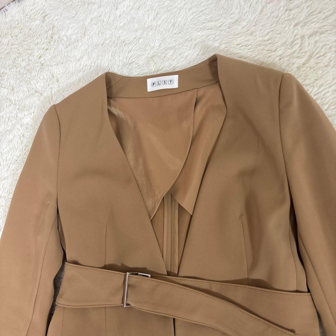 美品　プラステ　ノーカラー　セットアップXS　ベージュ　ポリエステル　ベルト