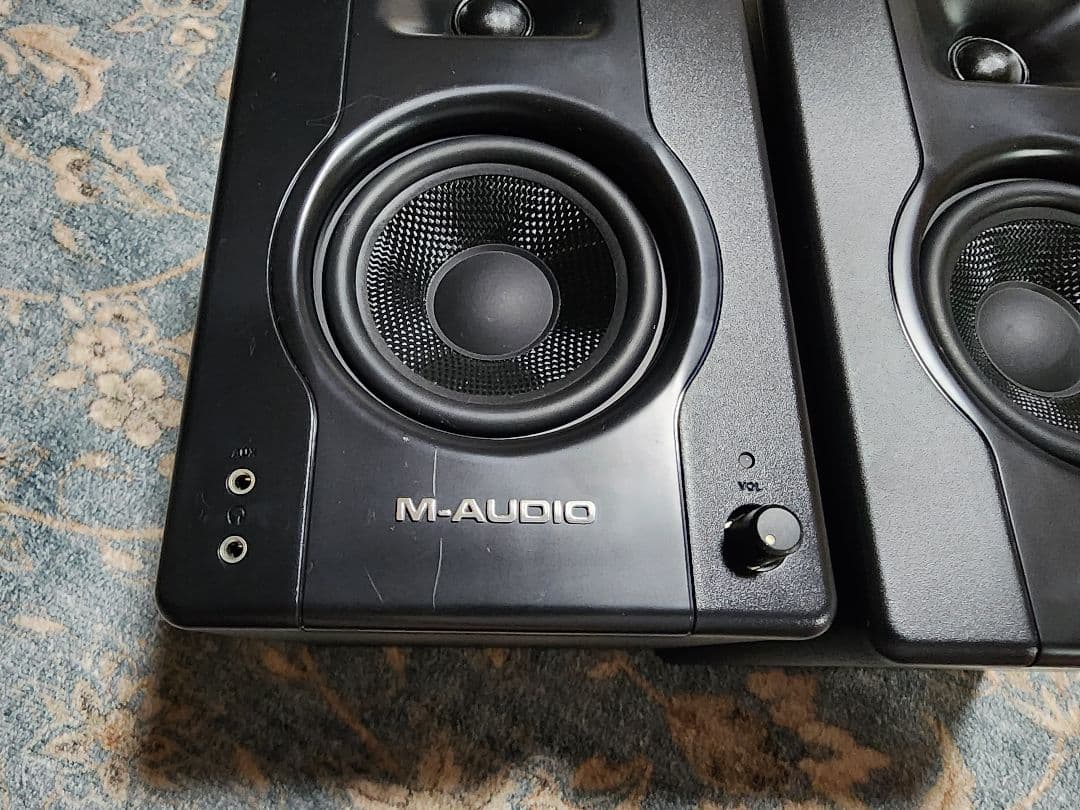 M-AUDIO BX4 スピーカー