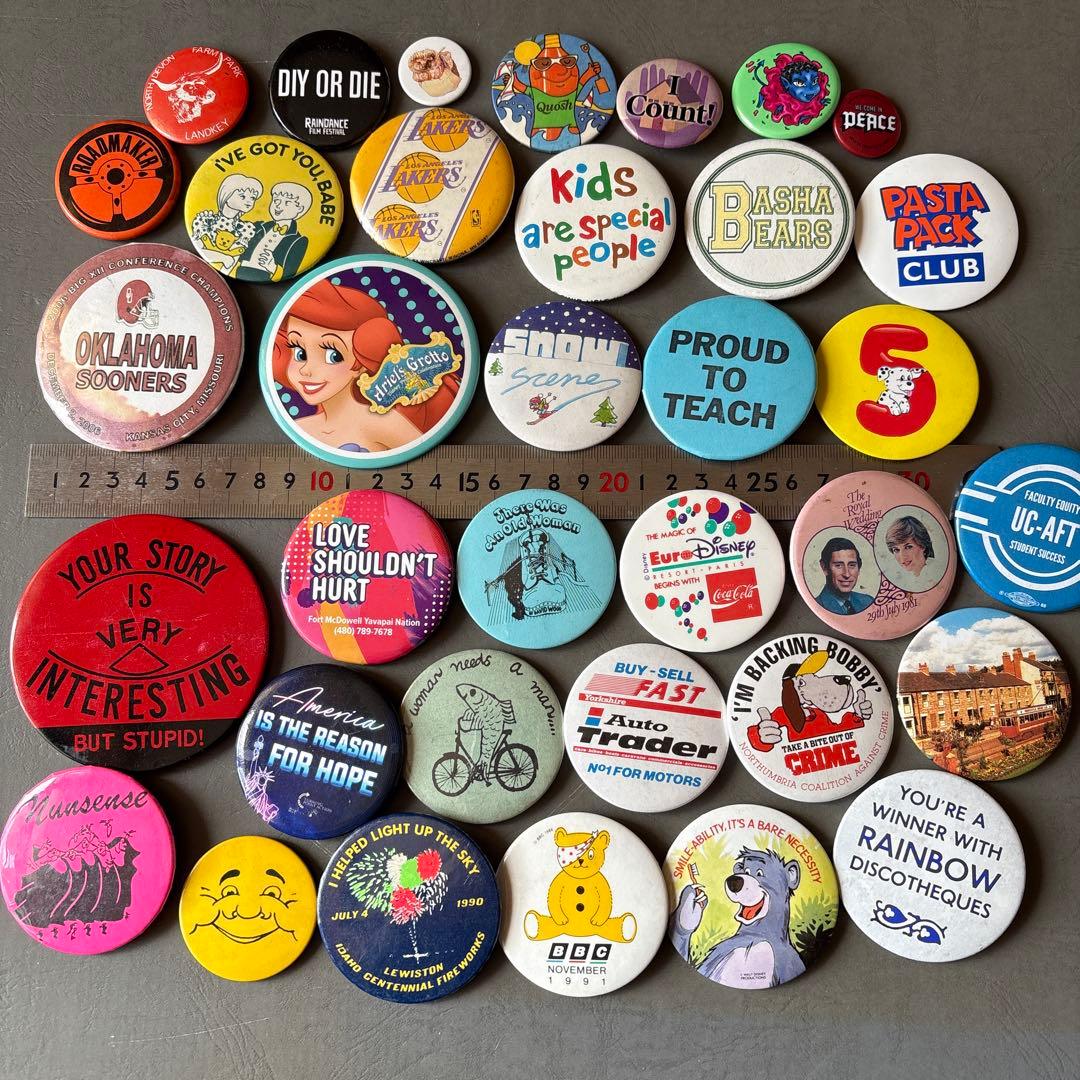 ピ*ピ様 ヴィンテージ缶バッジ200個OVER ／アメリカ・イギリス／Vinta