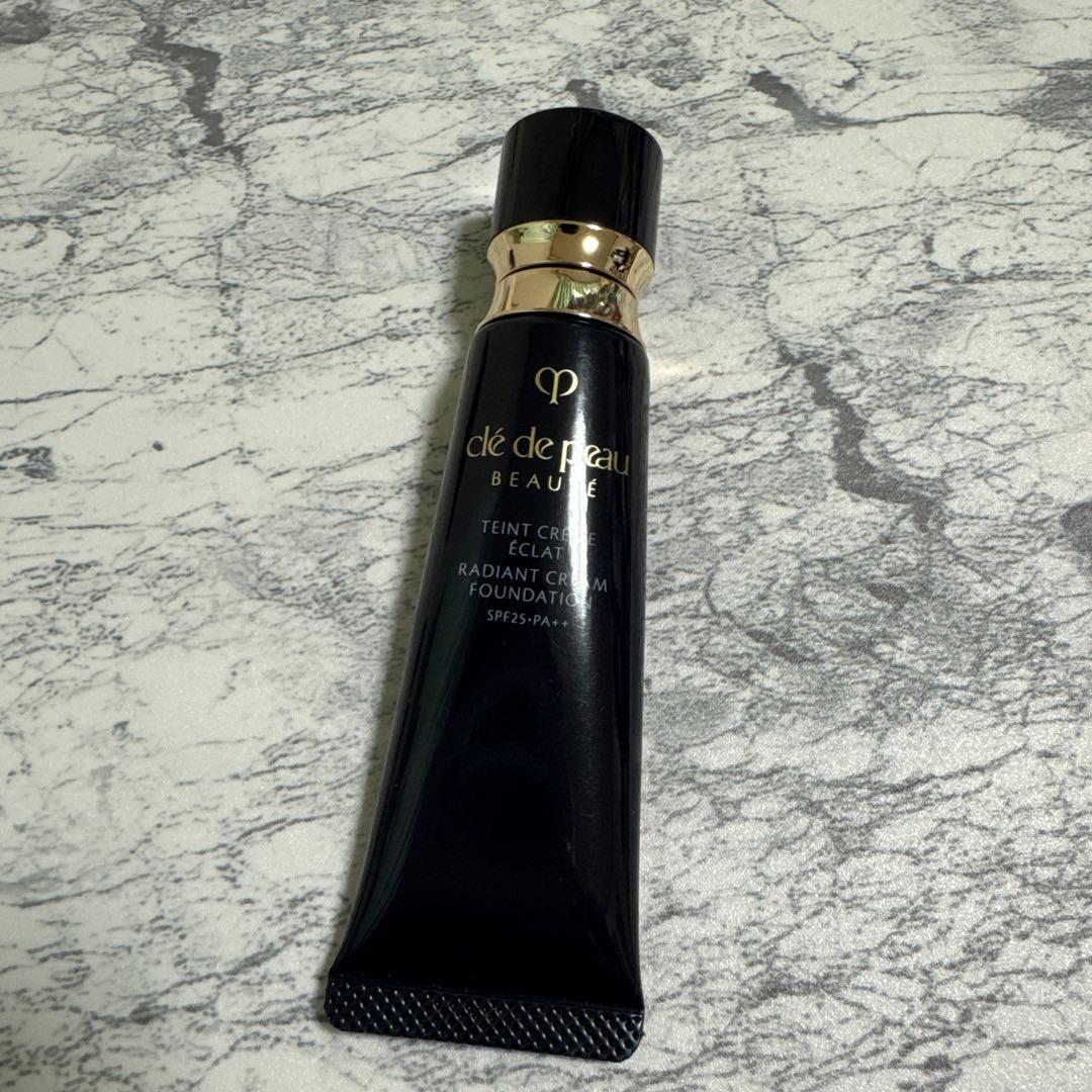 【美品】クレ・ド・ポー　ボーテ　タンクレームエクラn オークル00