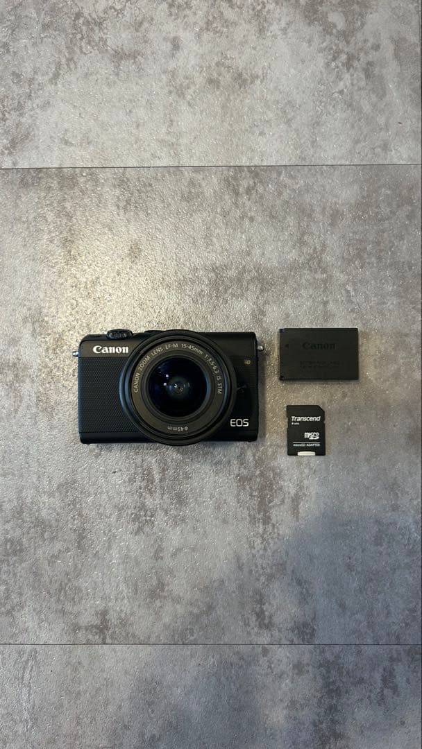 【値下げ中❗️】Canon EOS M100 ミラーレスカメラ