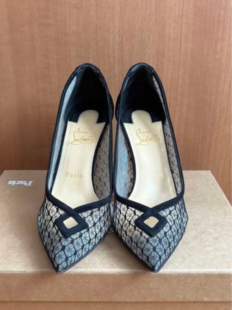 クリスチャンルブタン　レースパンプス　BLACK