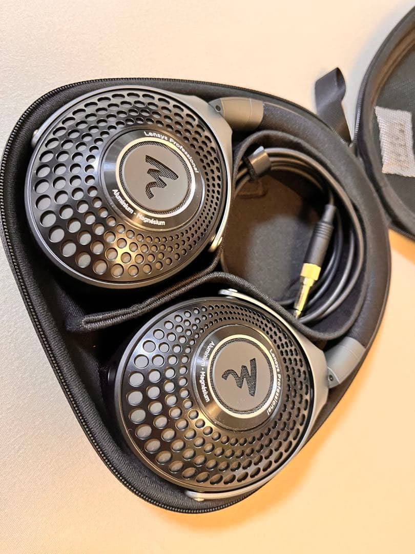 ヘッドホン Focal / lensys professional