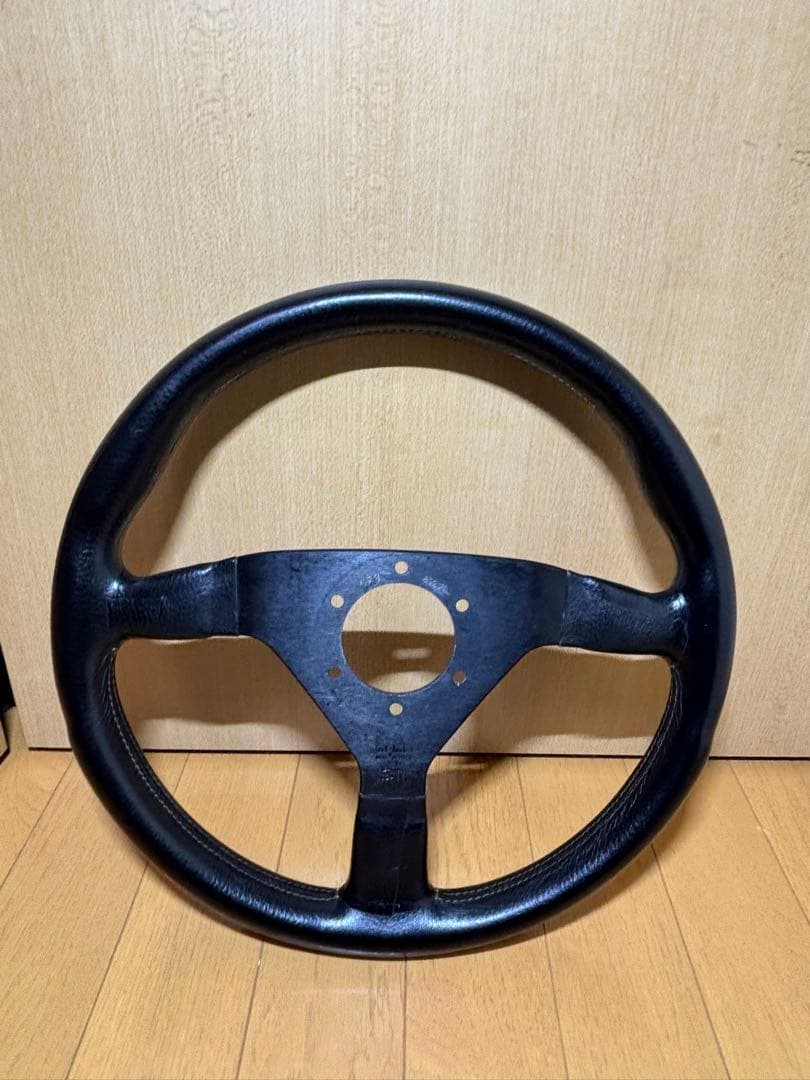 モモ　ヴェローチェレーシング35π