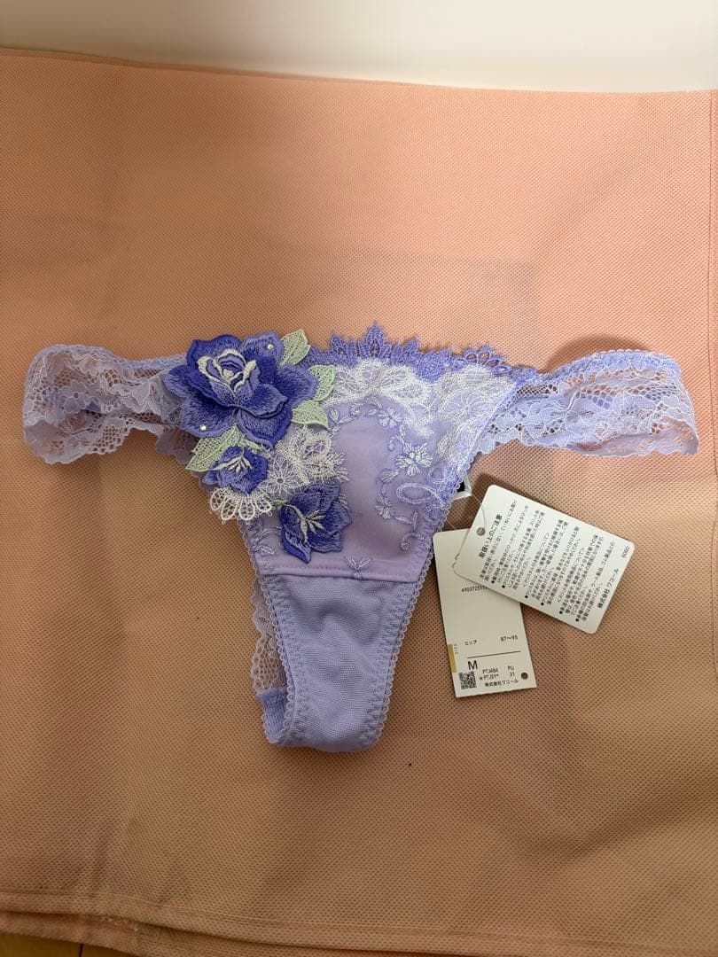 salute サルートブラF70、TショーツM