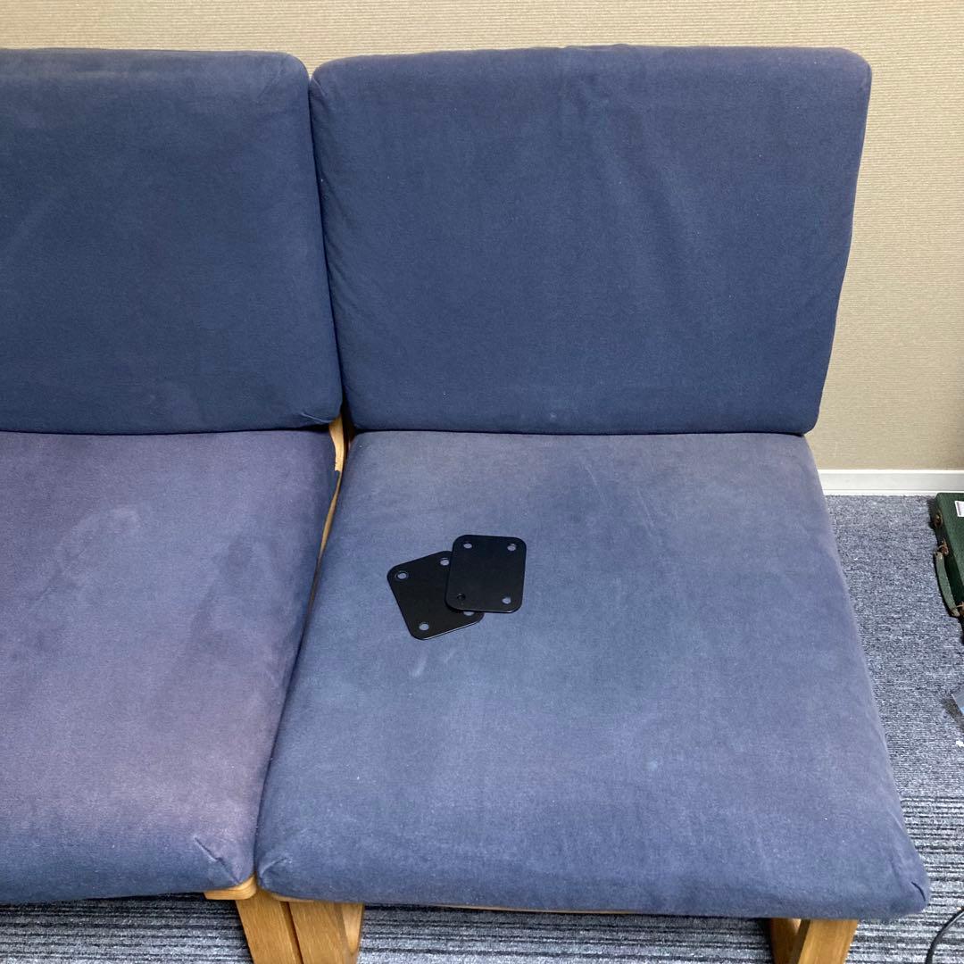 無印良品　リビングでもダイニングでもつかえるソファチェア　右