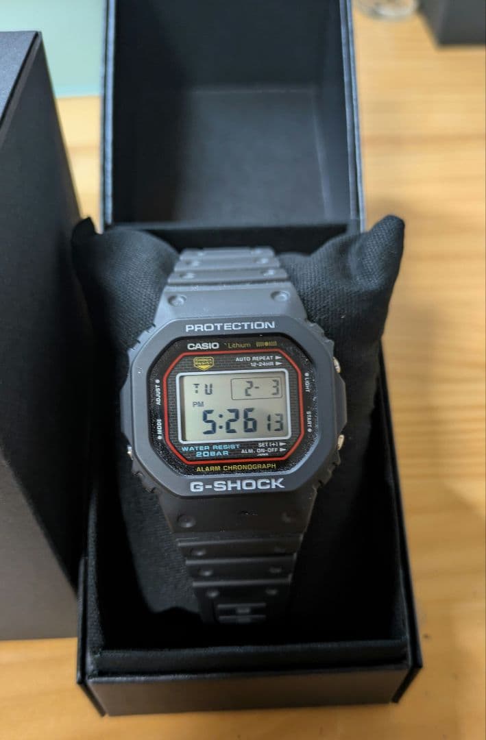 国内正規 初代G-SHOCK復刻 DW-5000R-1AJF