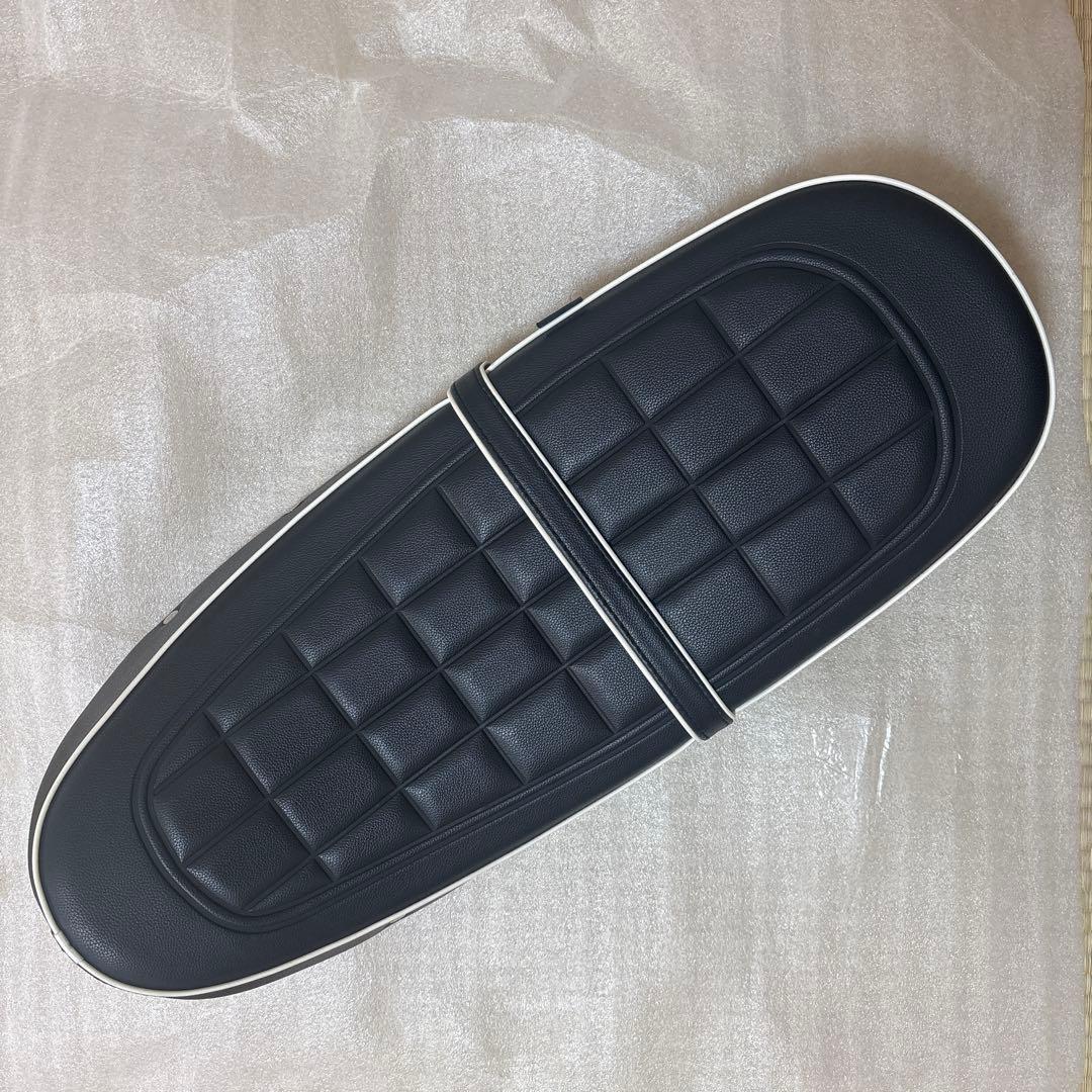 ダックスのカスタムシート（ KITACO キタコ） ホワイトパイピング