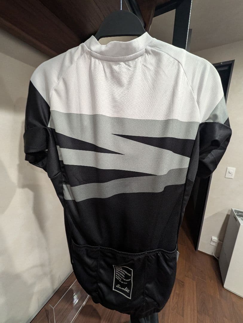 【期間限定値下げ】Madone SL 6 Di2 Gen 6 + 未使用備品一式