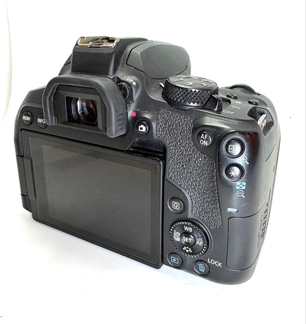 キャノン　Canon EOS Kiss X10i STM Wレンズセット