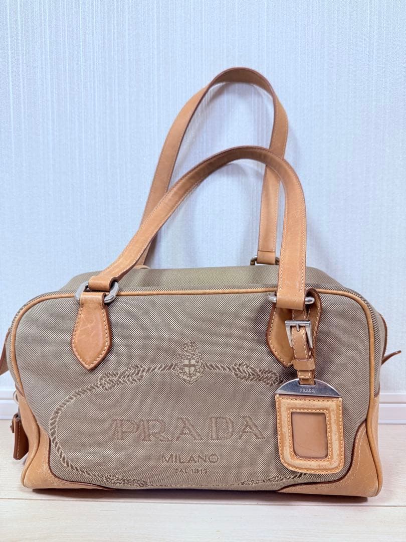 プラダ ジャガード レザー　ボストンバックハンドバッグ　鍵付 ロゴ刺繍