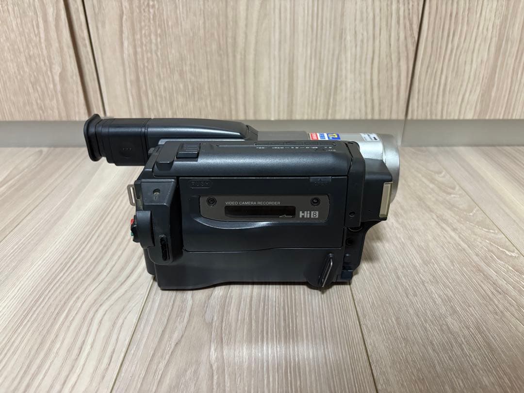 【美品】SONY Video Hi8 Handycam CCD-TRV86