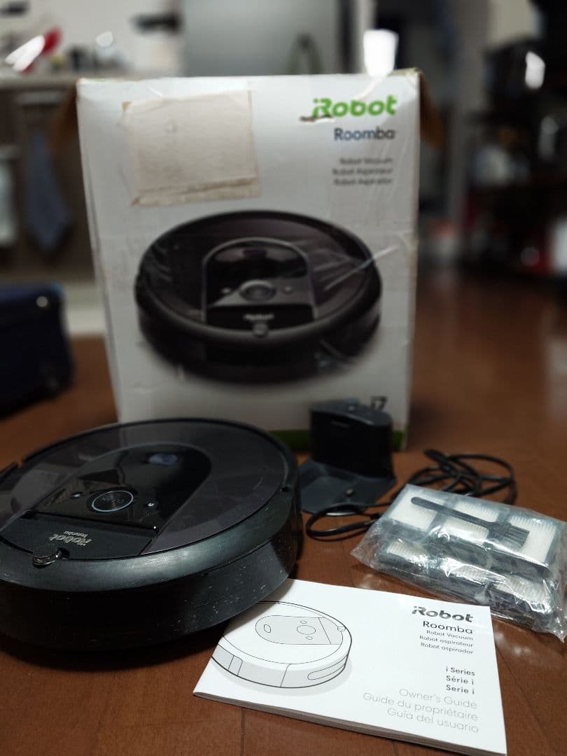 ルンバ i7（iRobot Roomba i7）本体／掃除ロボット／アイロボット