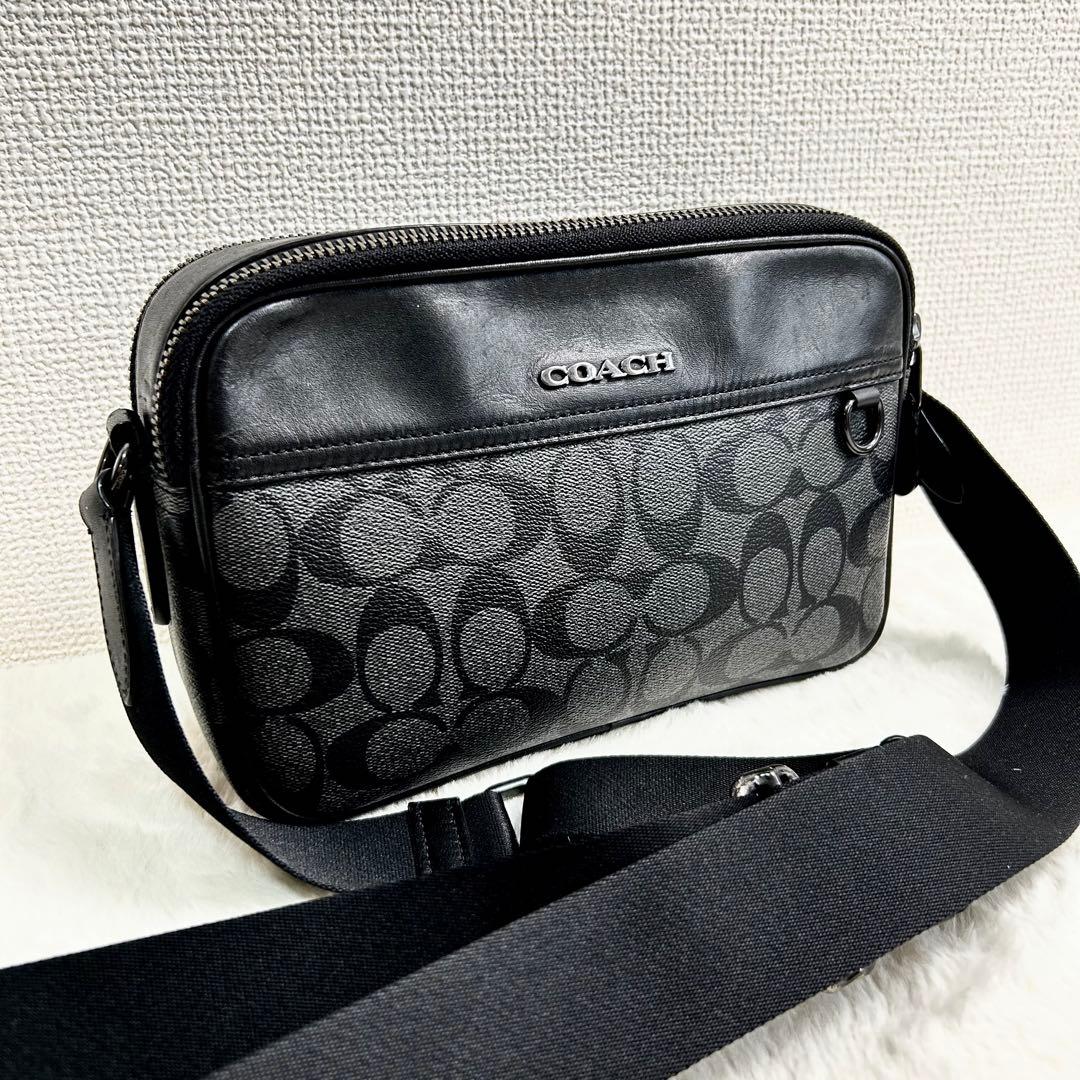 COACH ダブルファスナー　ショルダーバッグ レザー 斜め掛け シグネチャー