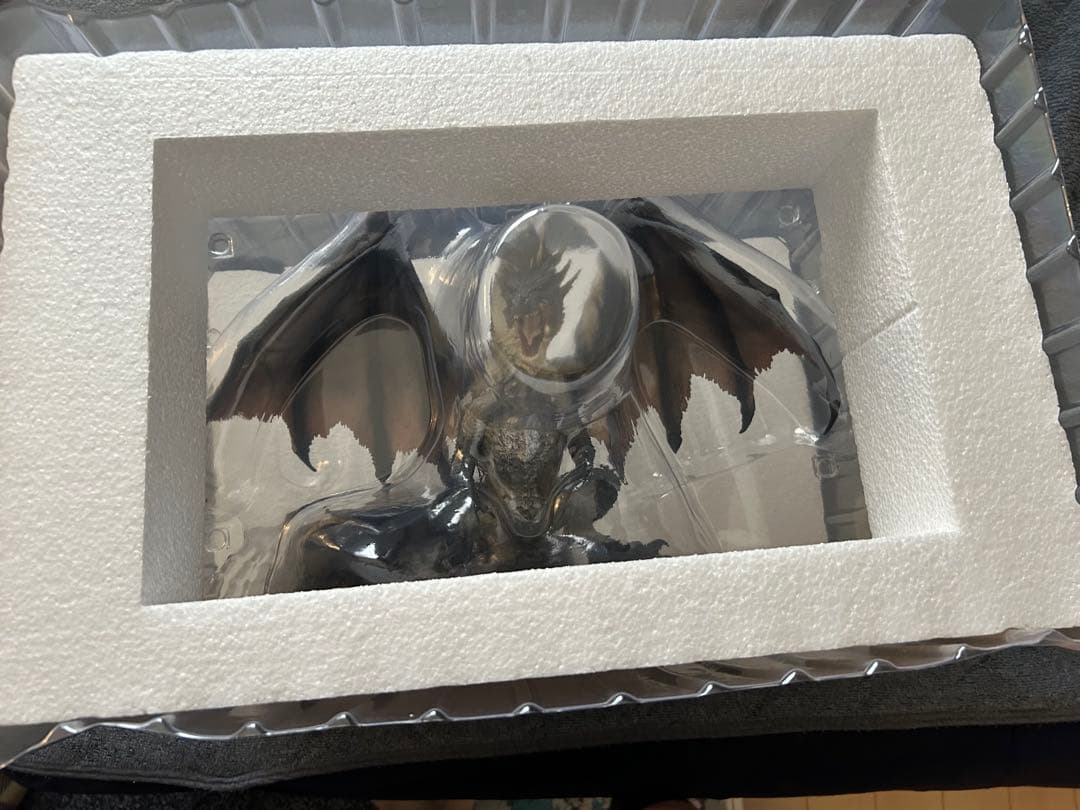 モンスターハンター 黒龍 ミラボレアス クリエーターズモデル フィギュア