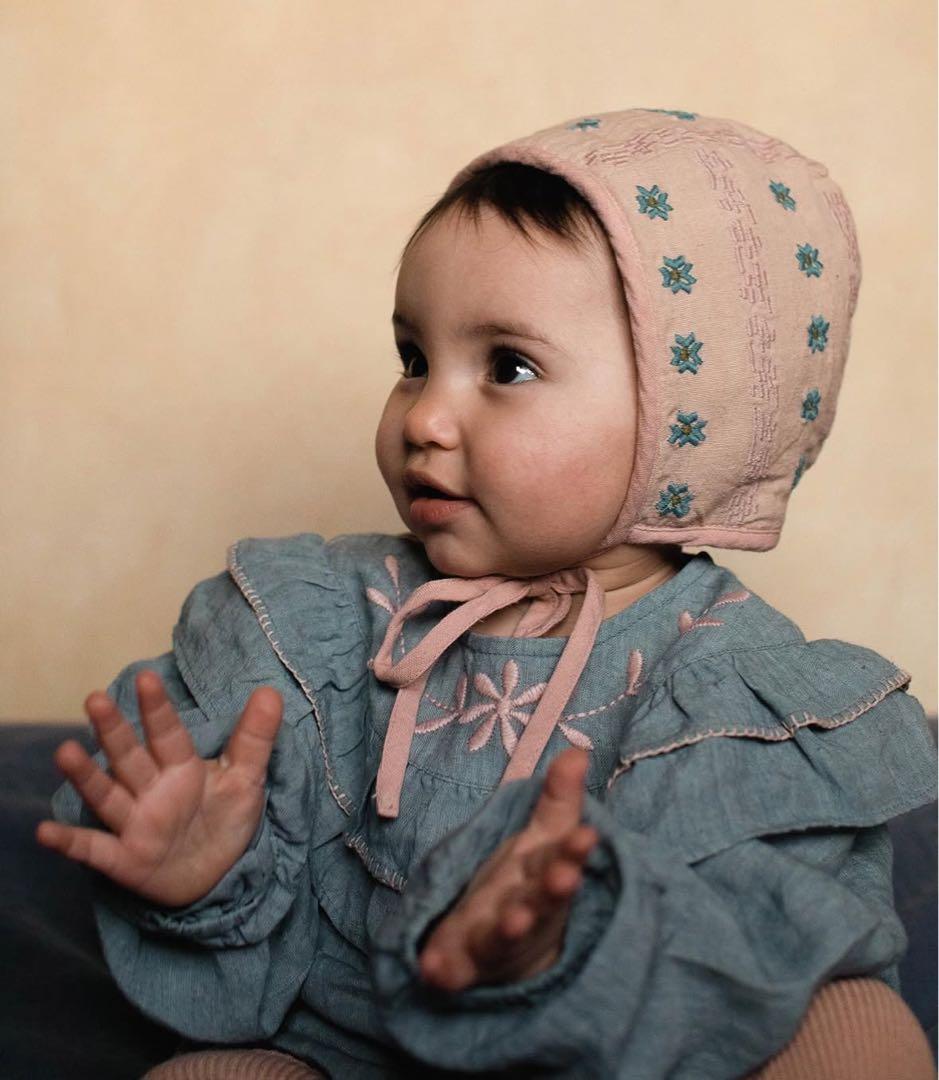 Apolina ロンパース