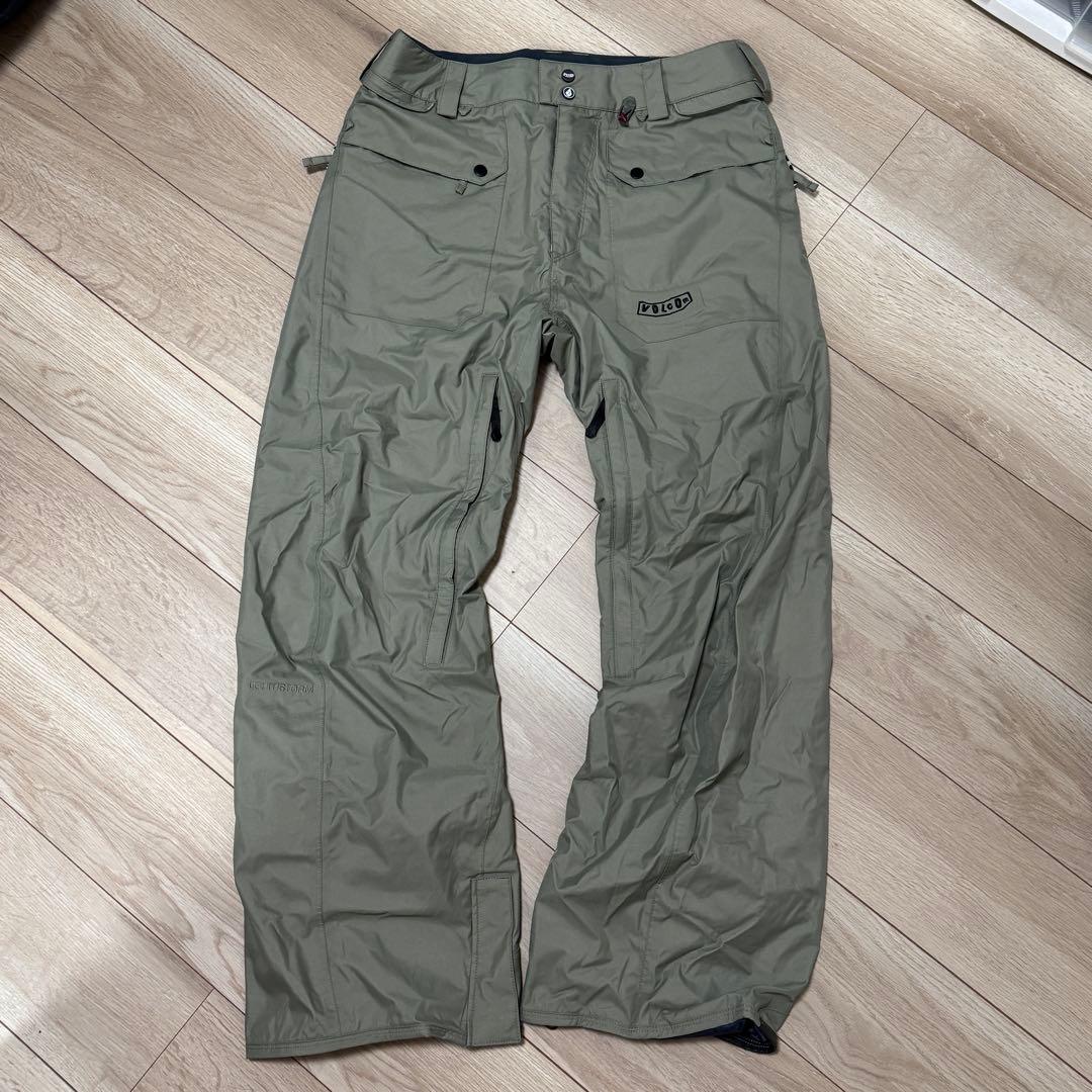 上下セット　MEN’S メンズ　VOLCOM ボルコム　スノーボードウェア