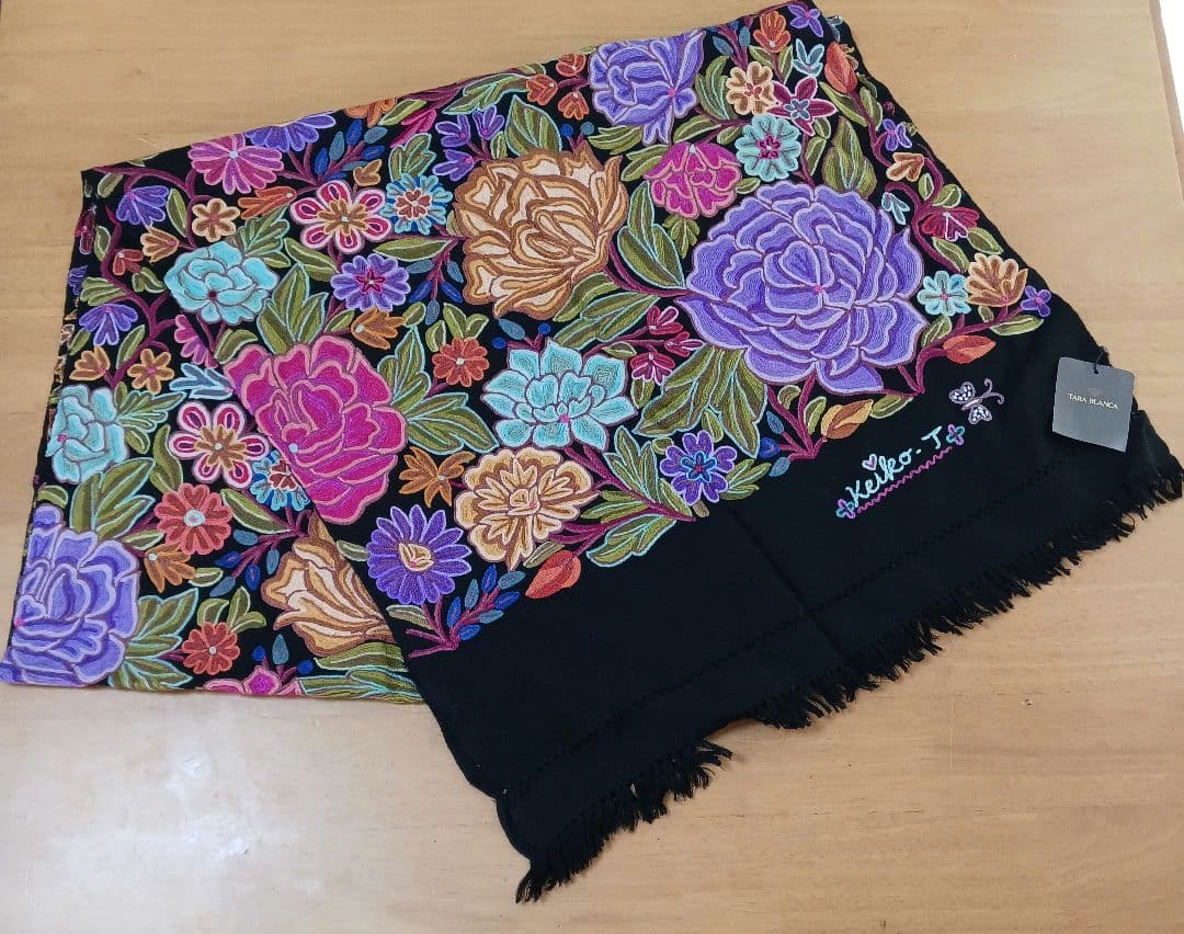 ターラ ブランカ TARA BLANCA ウール ストール 　総刺繍　花柄