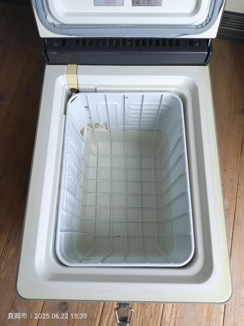 DC/AC対応電気冷蔵庫　車載・アウトドア MT15E-D1 ENGEL